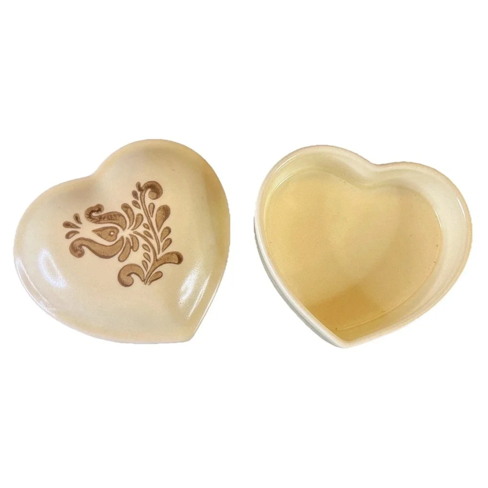 Rare Pfaltzgraff Village Heart Shaped Trinket Box Vintage Pottery Stoneware EUC